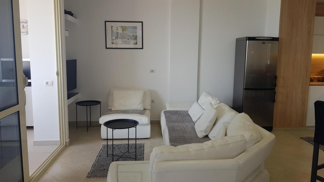 M&I Beach Apartment With Sea View Durres Exterior photo