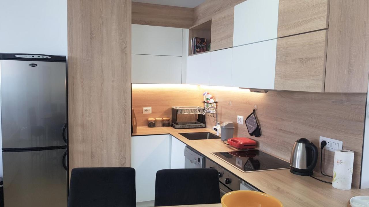 M&I Beach Apartment With Sea View Durres Exterior photo