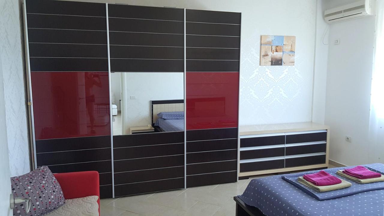 M&I Beach Apartment With Sea View Durres Exterior photo